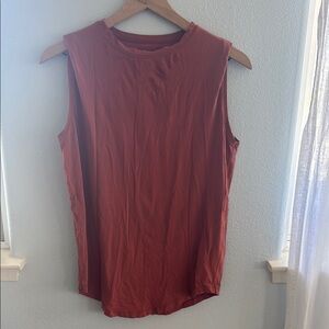 lululemon athletica Rust Muscle Tee